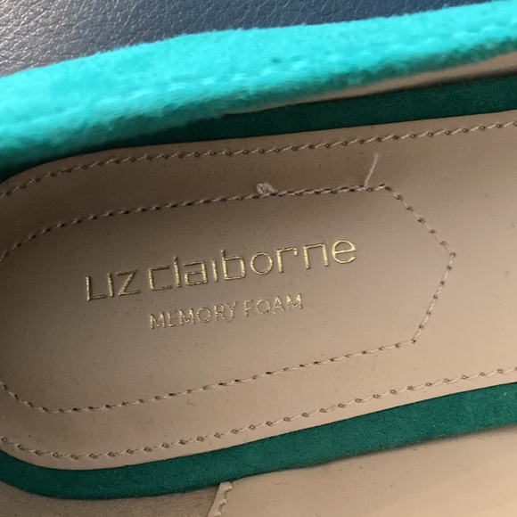 Liz Claiborne Flats - Picture 8 of 8